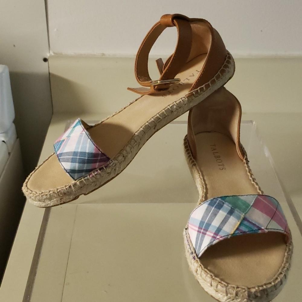 Shoes - Picture 1 of 3